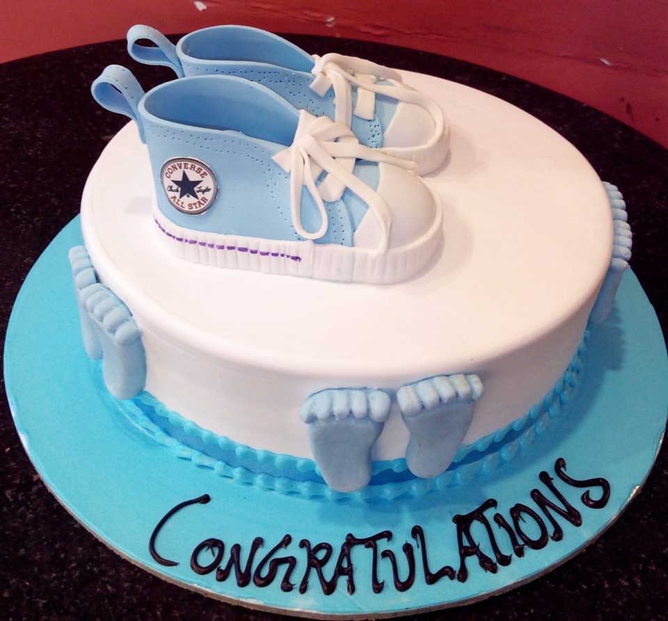 Baby shower girl / boy cake (2.5kg) Cake for you